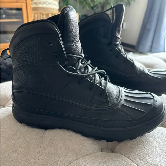 Nike ACG Woodside II Men Sz 10.5 High Top Black Granite Leather Waterproof Boots - Picture 1 of 4